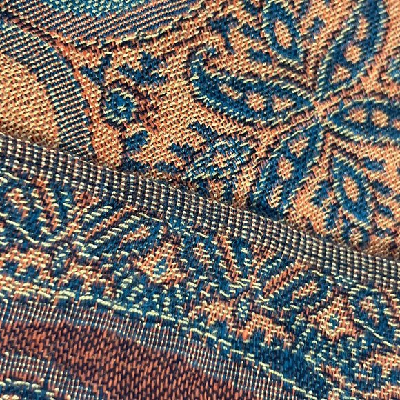 Paisley Fall Colors Scarf Shawl Wrap Gold Brown Green Woven Fringe 28" X 75.5" - Picture 6 of 9